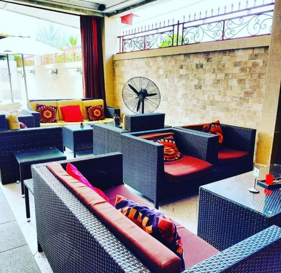 Residence Hoteliere Le Jomonia Libreville Eksteriør billede