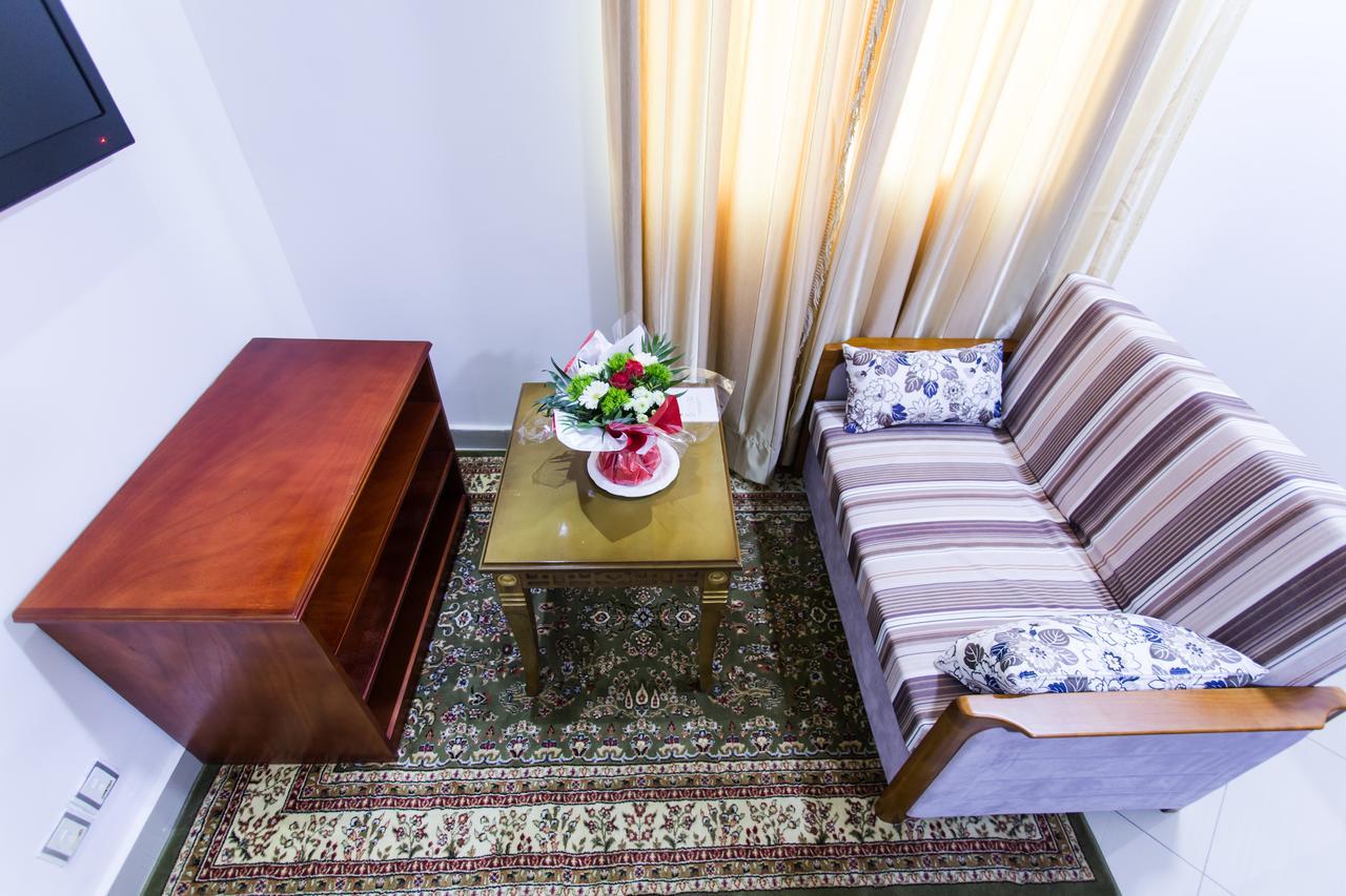 Residence Hoteliere Le Jomonia Libreville Eksteriør billede